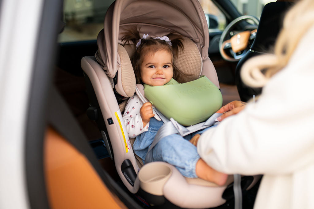 The Heaveroo Bib: Designed for the Moments Parents Don’t Talk About (But All Experience)