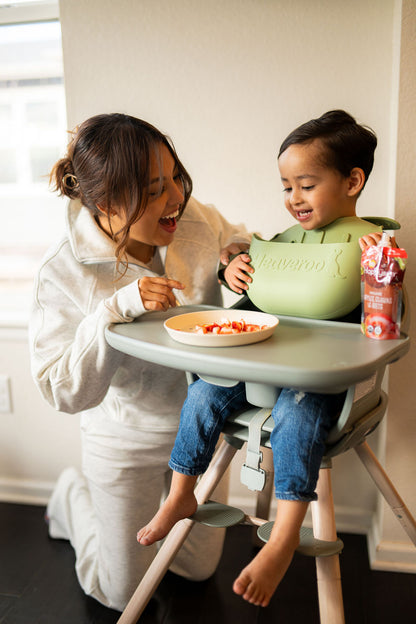 Heaveroo Safety-Certified Silicone Vomit Bib for Children, Easy-to-Clean Silicone
